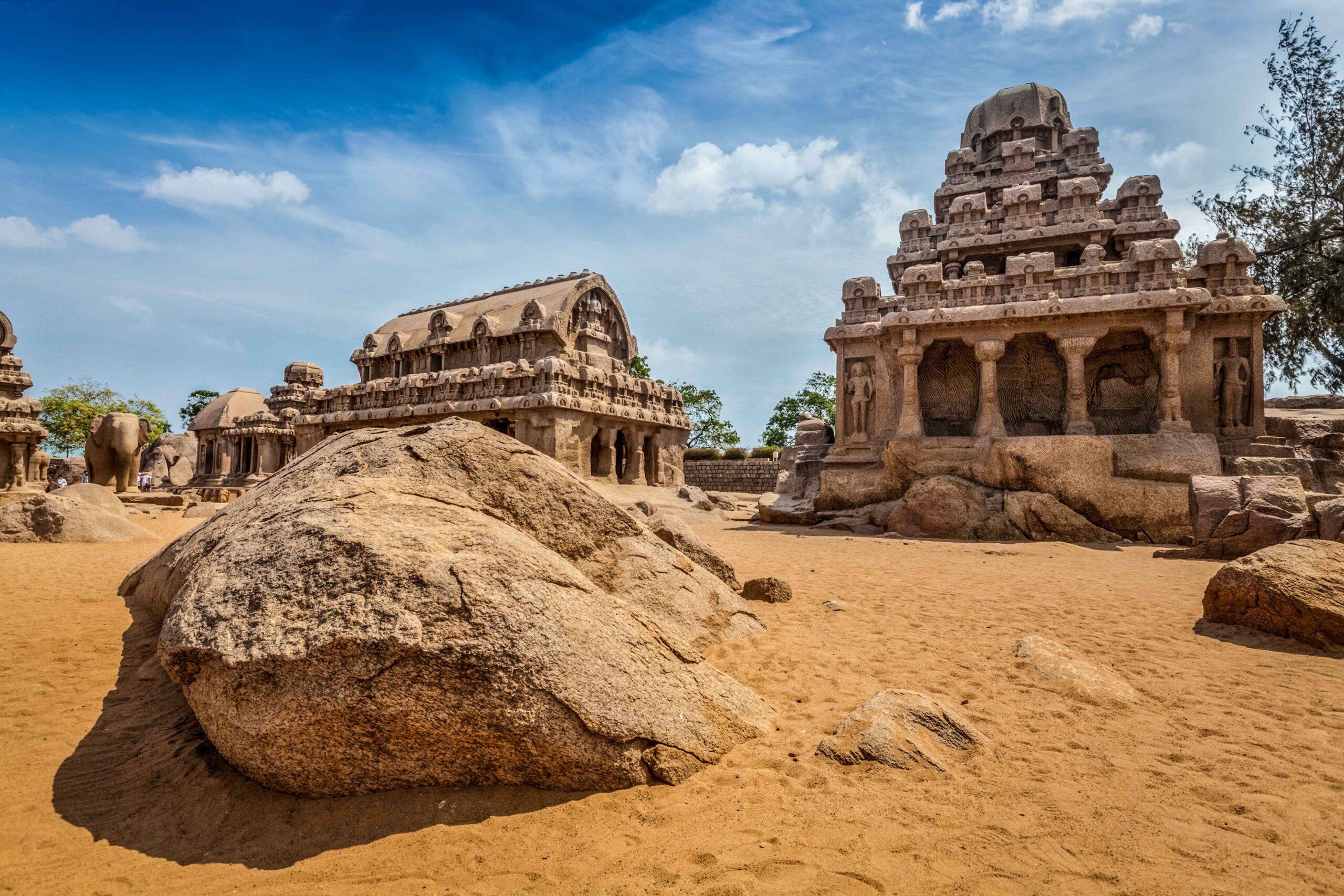 Mahabalipuram Shore Temple and UNESCO heritage monuments – FindHolidays.in Mahabalipuram tour packages from Chennai